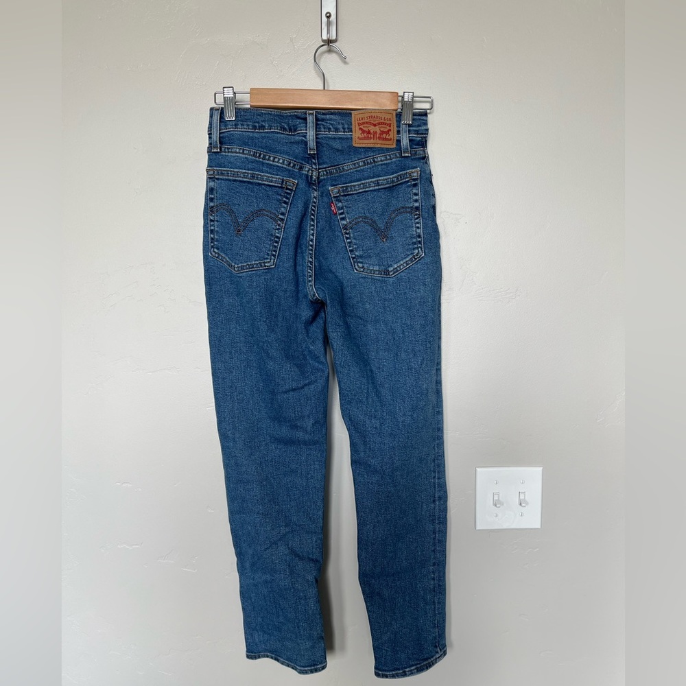 Women’s Levi’s wedgie straight jeans